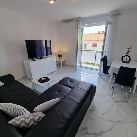 Striga 4 Pax By Interhome
